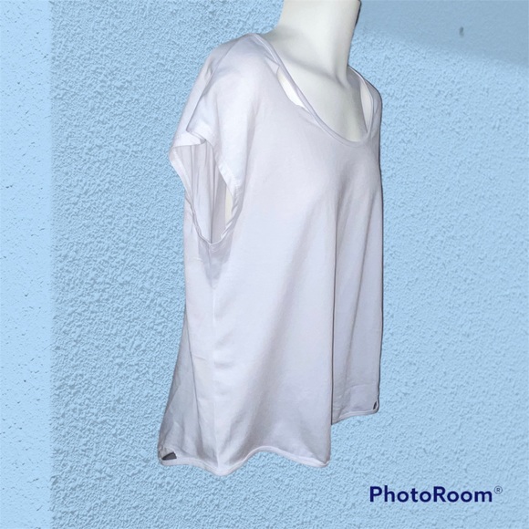 Cut Out Tee - White - Picture 8 of 8